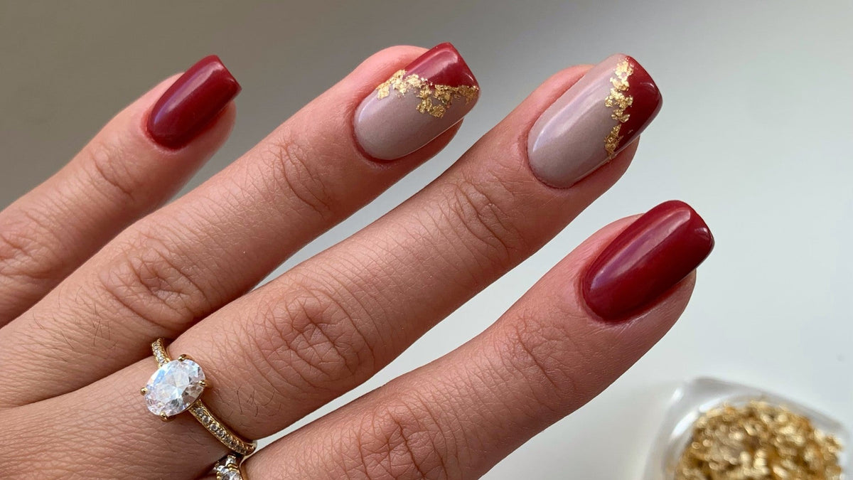 22 Gold Nail Designs For Elegance and Sophistication | Metallic nails design,  Gold nail art, Gold nail designs
