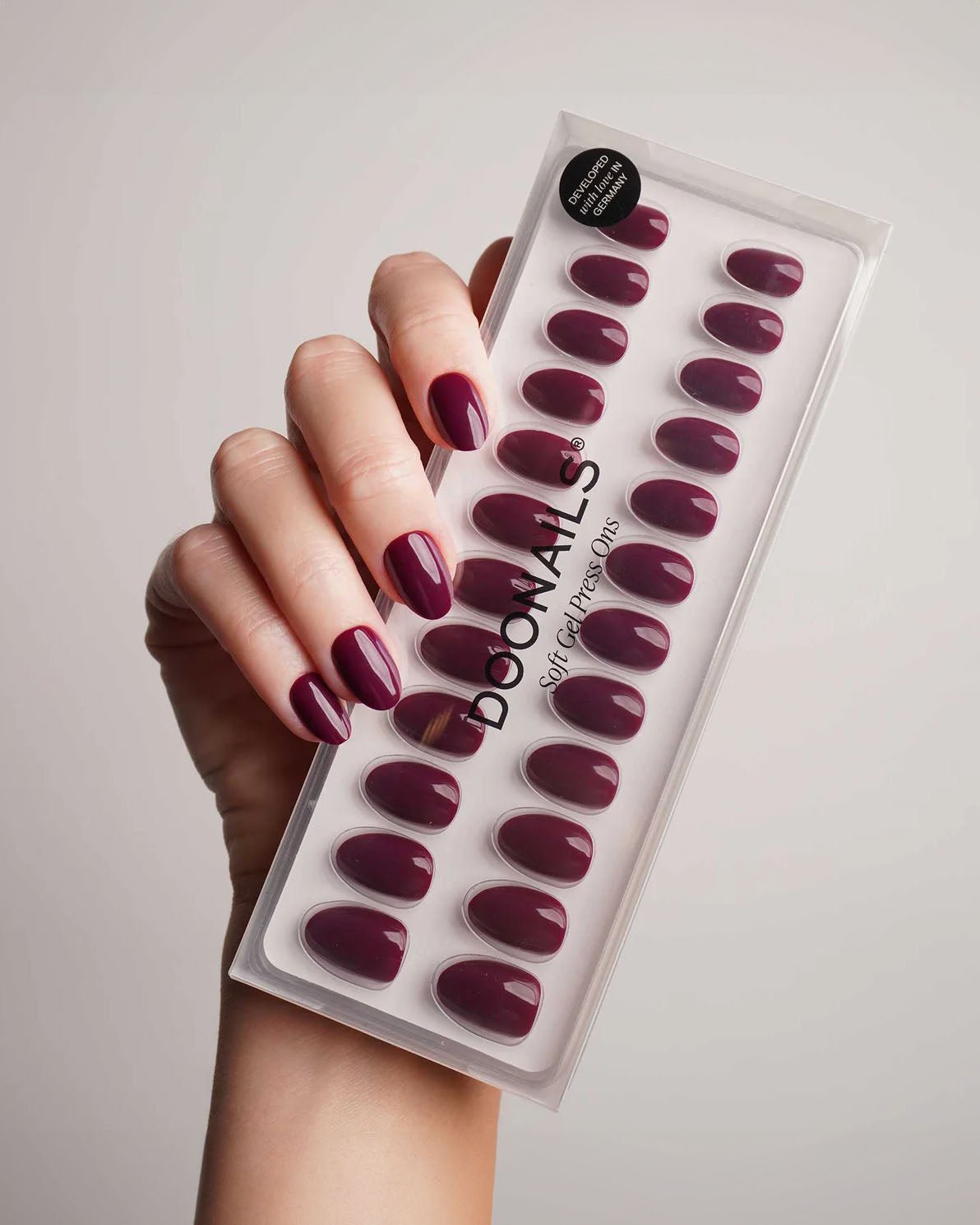Into You Short Round Soft Gel Press Ons - Doonails US